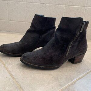 Suede Paul Green Bootie